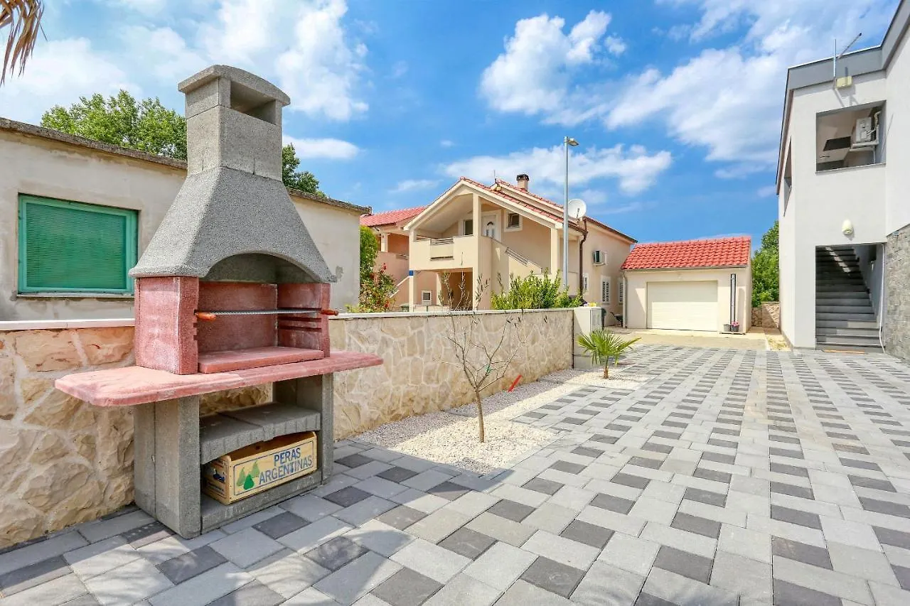 Apartments Laguna Nin