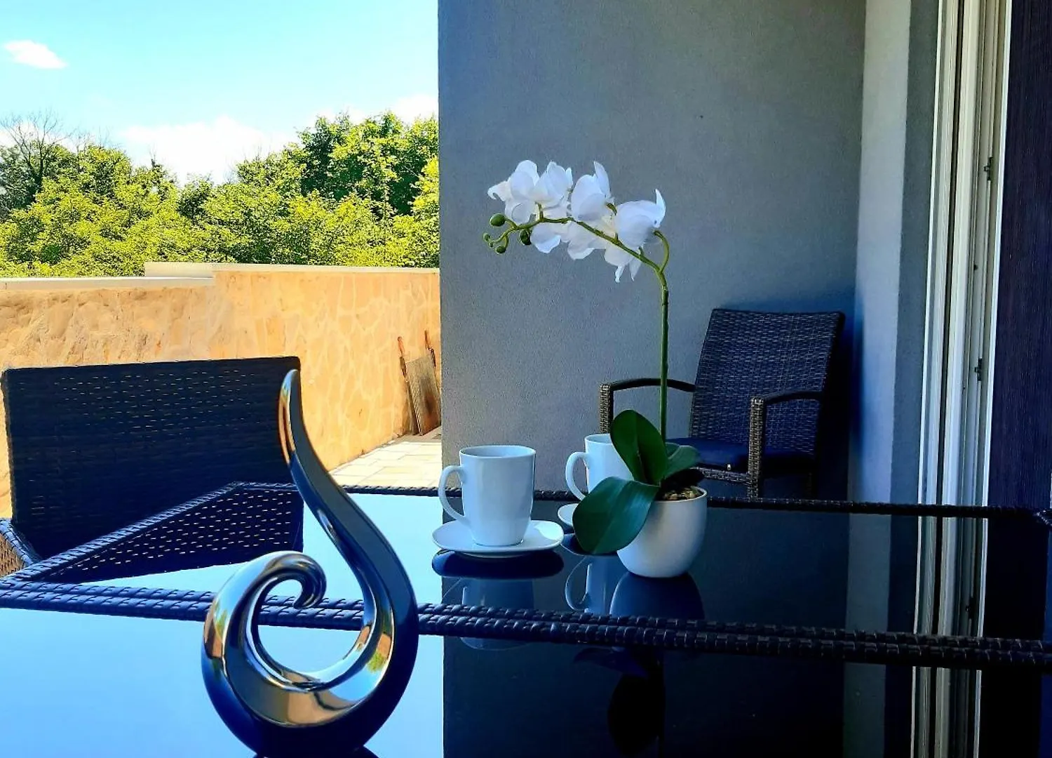 Apartments Laguna Nin